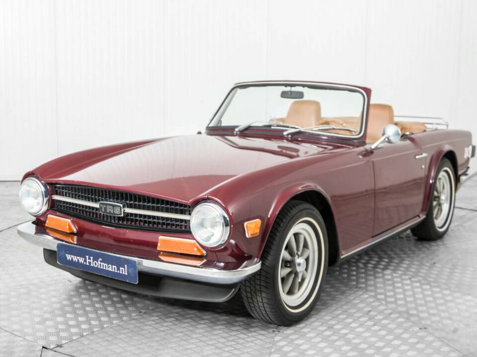 Image 18/50 of Triumph TR 6 PI (1969)