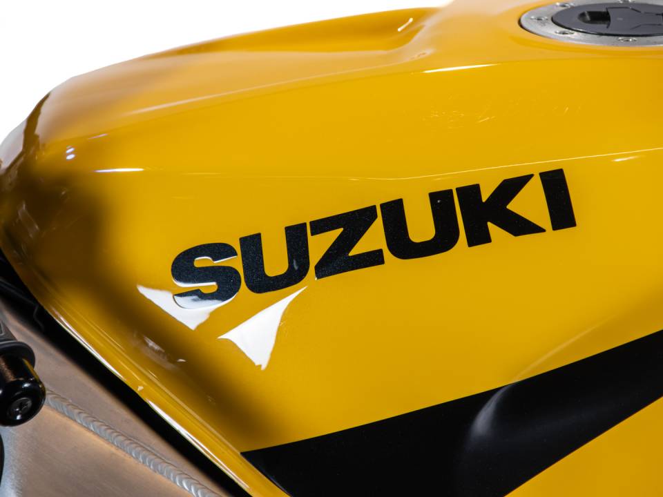 Image 7/24 de Suzuki DUMMY (2001)