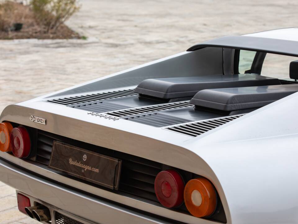 Image 33/50 de Ferrari 512 BBi (1982)