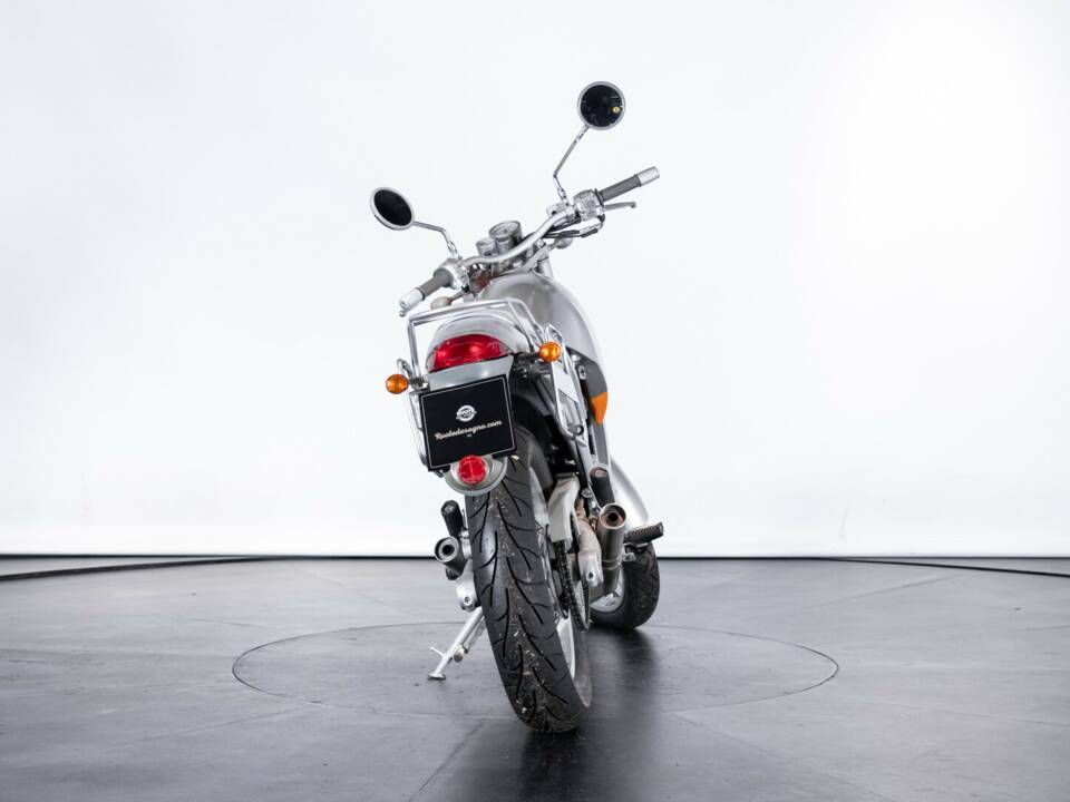 Afbeelding 2/38 van Aprilia Motò 650 (1996)