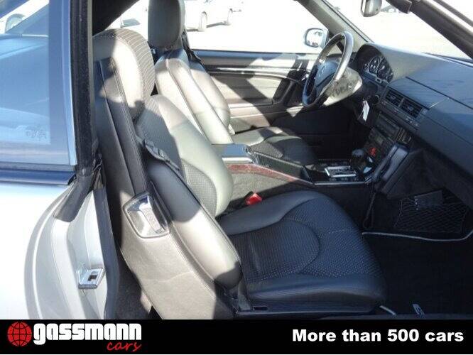 Image 12/15 of Mercedes-Benz SL 320 (2001)