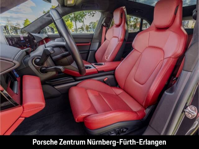 Obraz 20/49 pojazdu Porsche Taycan Turbo S Cross Turismo (2021)