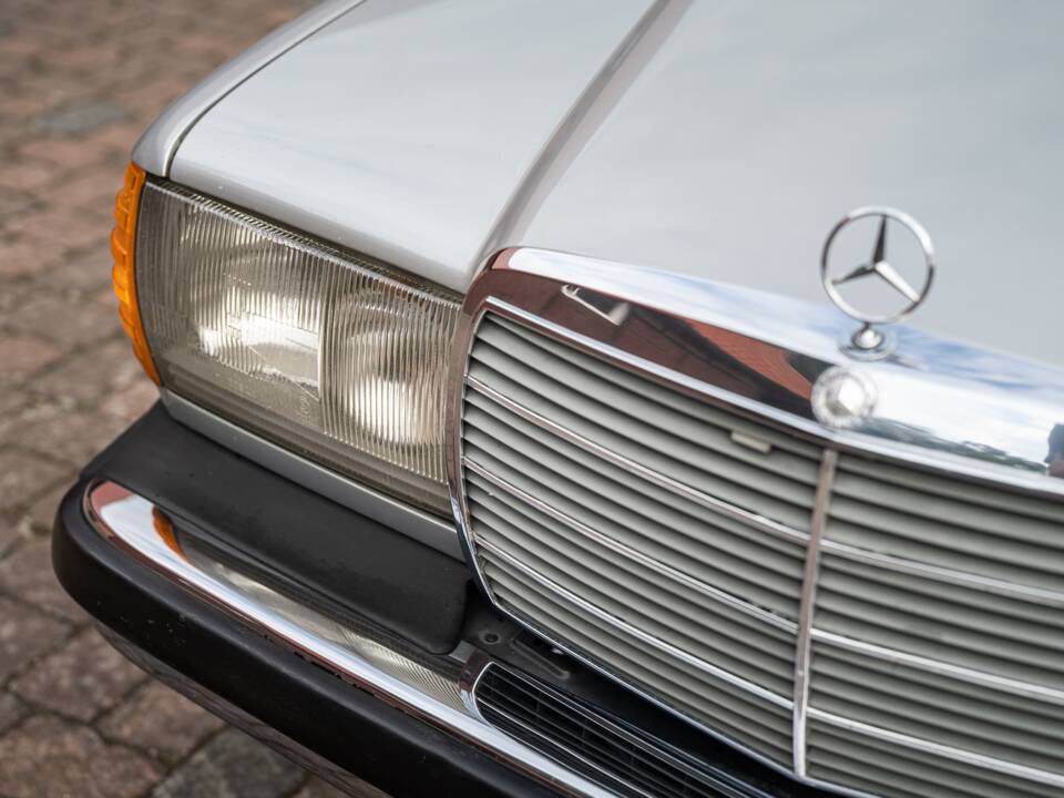 Bild 3/83 von Mercedes-Benz 300 D Turbodiesel (1983)