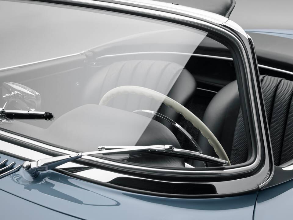 Image 35/43 of Mercedes-Benz 300 SL Roadster (1960)