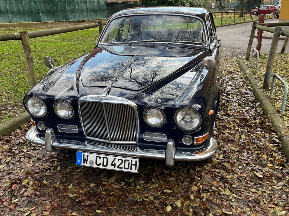 Image 6/51 of Jaguar 420 (1967)