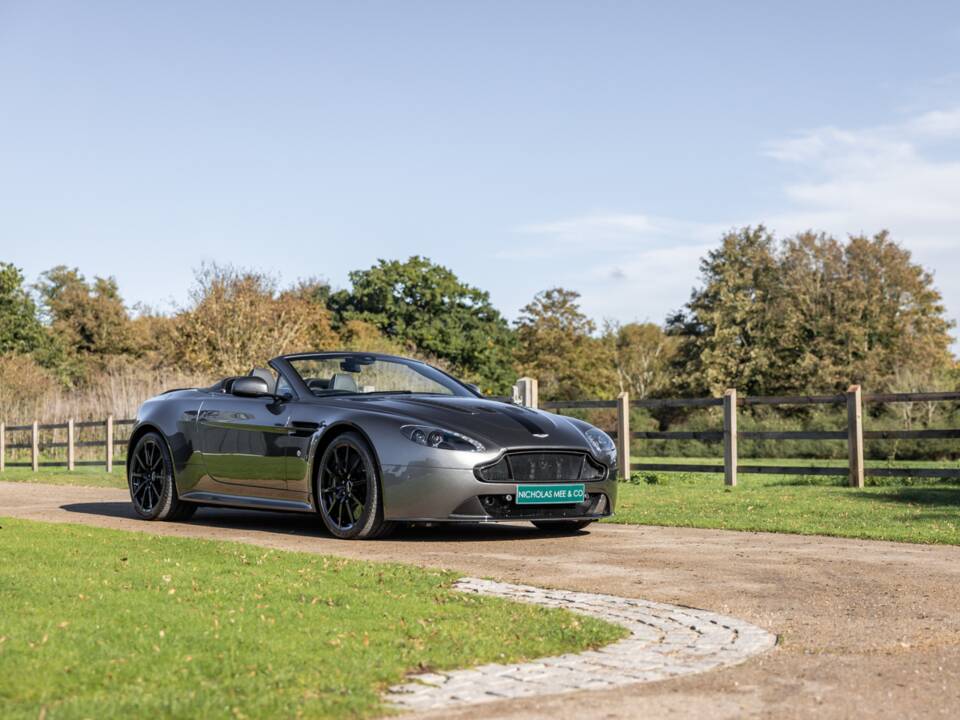 Bild 83/84 von Aston Martin V12 Vantage AMR Roadster (2018)