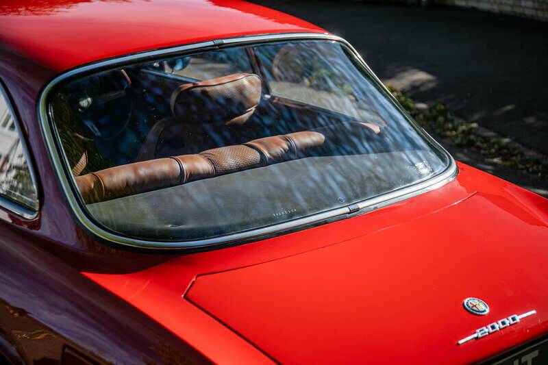 Image 43/45 of Alfa Romeo 2000 GT Veloce (1975)
