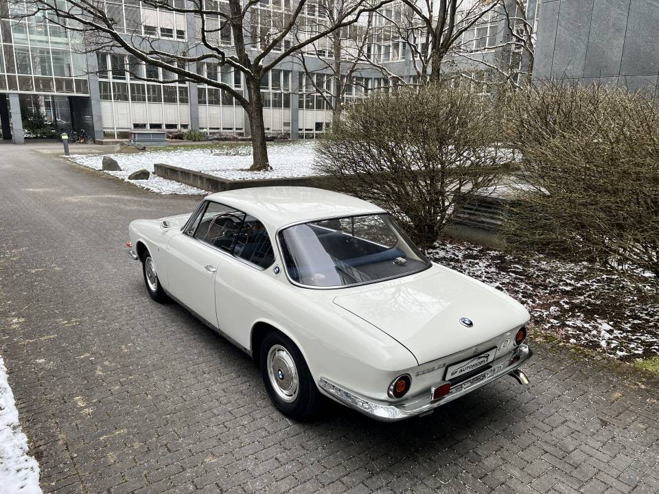 Image 6/29 of BMW 3200 CS (1964)
