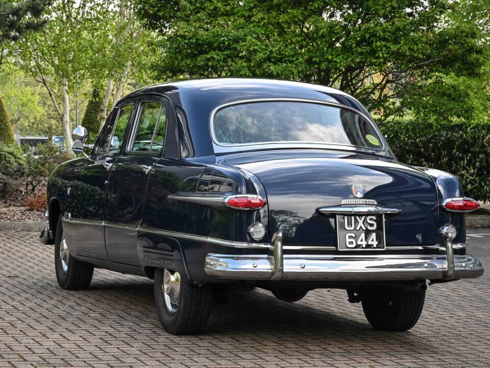 Image 3/7 de Ford Custom DeLuxe (1951)