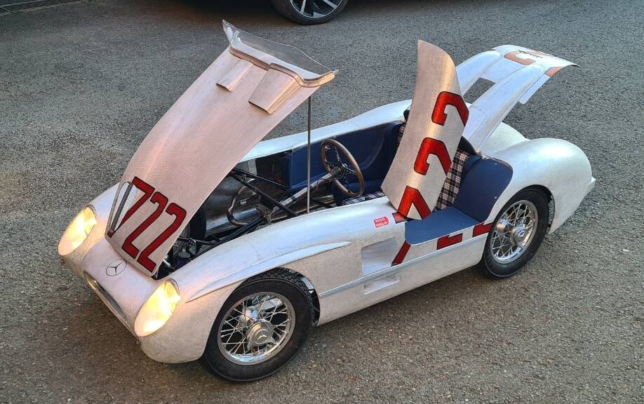 Image 3/20 de Mercedes-Benz 300 SLR Junior (2005)