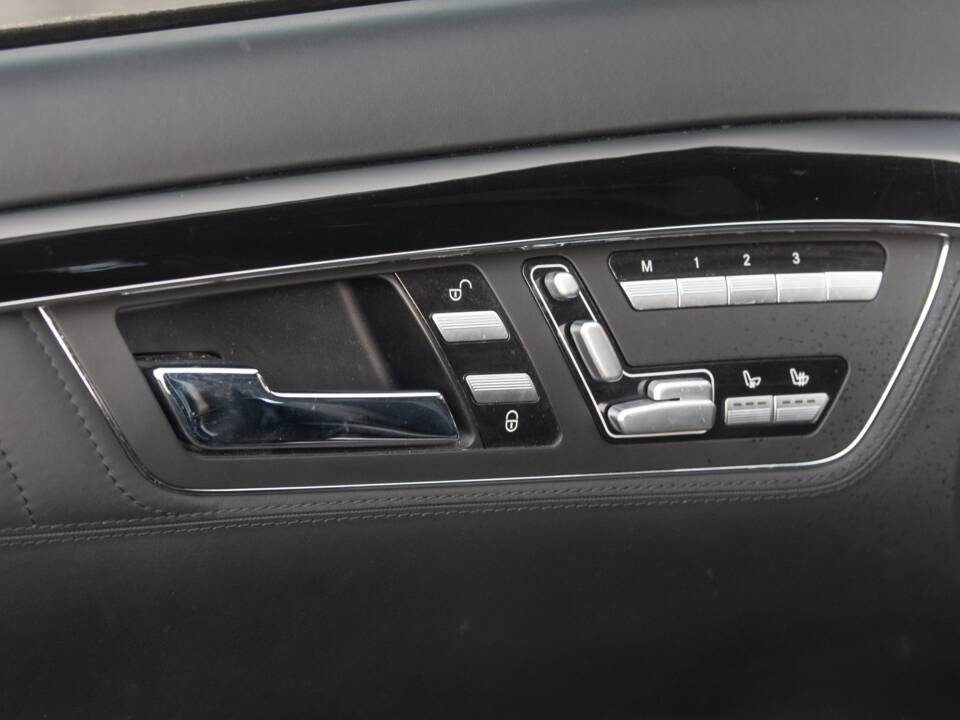 Bild 49/50 von Mercedes-Benz S 600 L (2009)