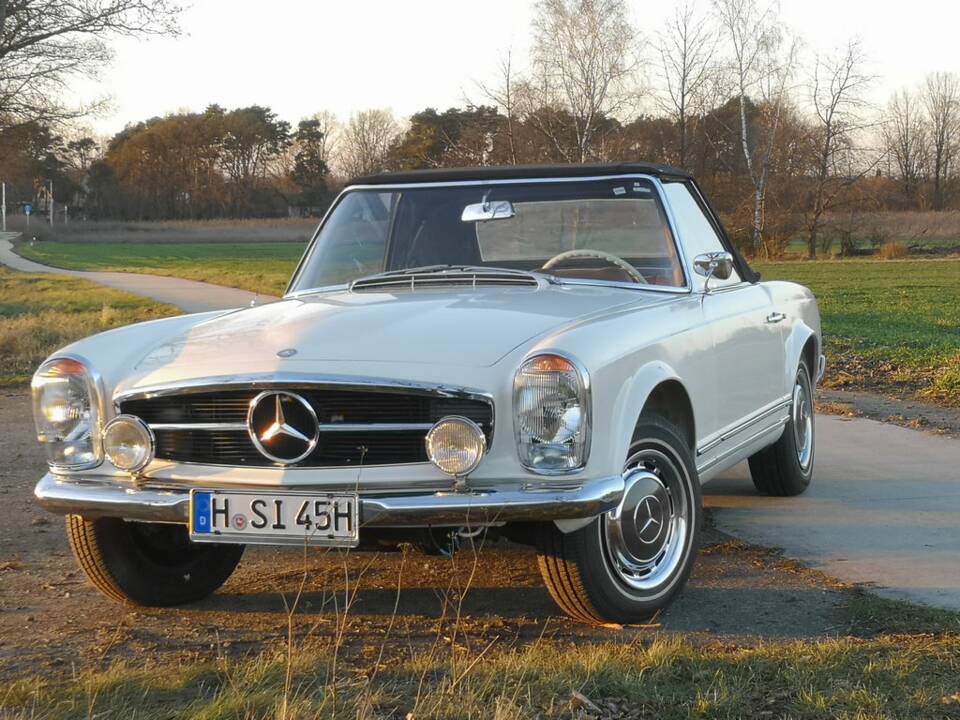 Image 4/8 of Mercedes-Benz 230 SL (1964)