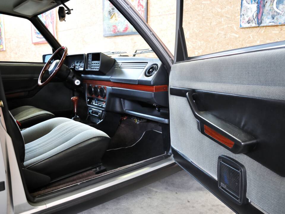 Image 48/49 of Alfa Romeo Alfetta 2.0 (1983)