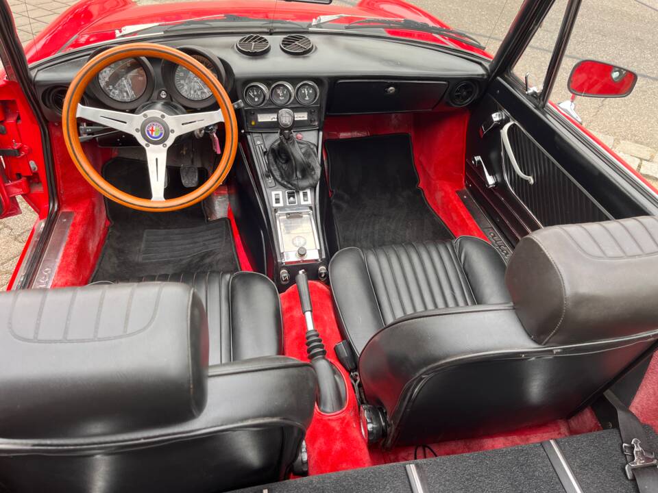 Afbeelding 26/37 van Alfa Romeo 1.6 Spider (1984)