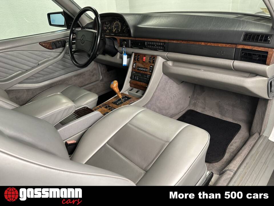 Immagine 12/15 di Mercedes-Benz 560 SEC (1989)
