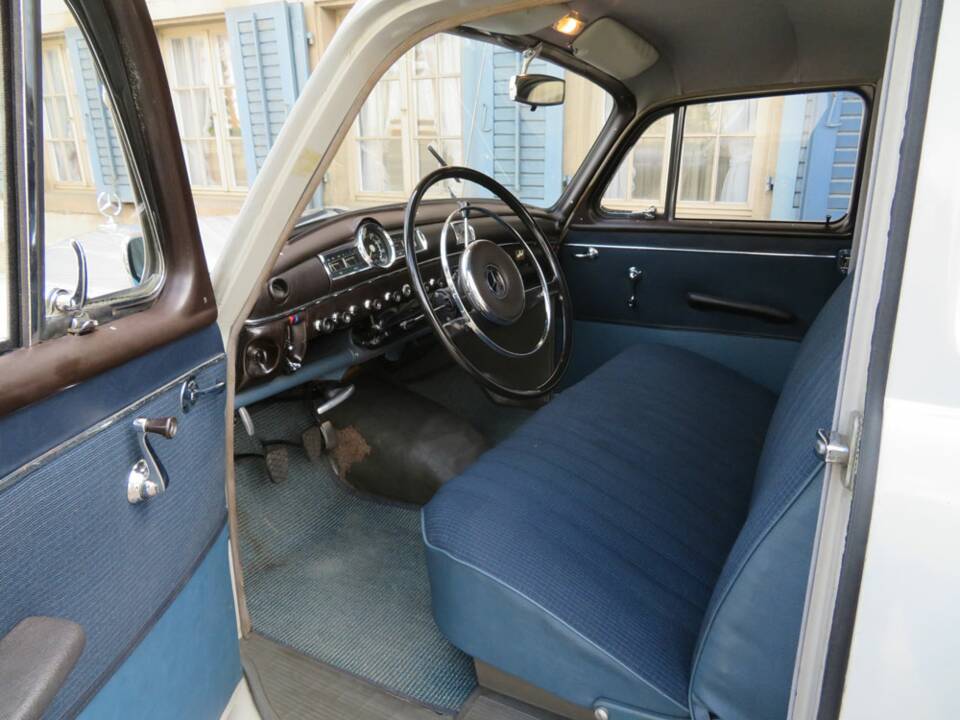 Image 4/19 of Mercedes-Benz 180 b (1960)