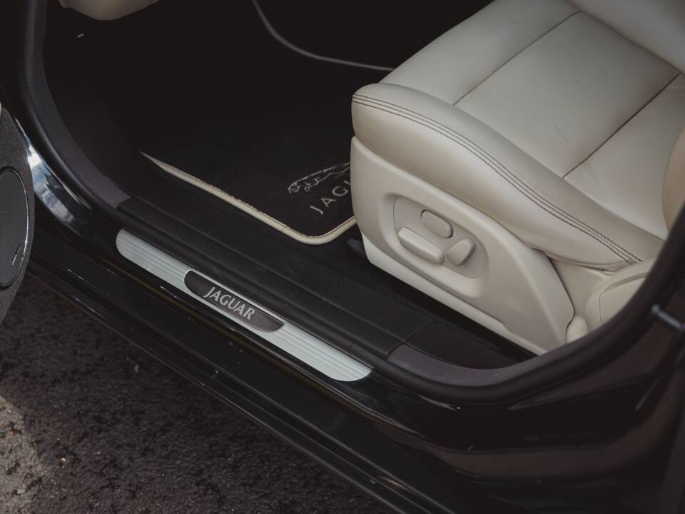 Bild 29/47 von Jaguar XJR (2006)