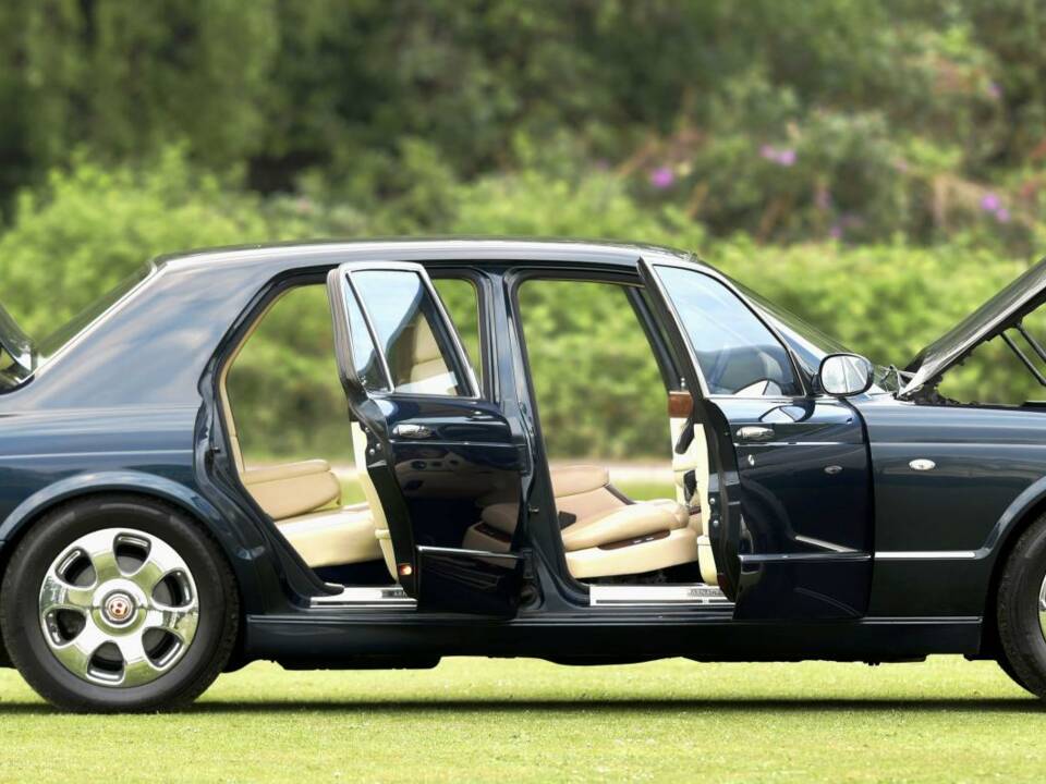 Imagen 19/50 de Bentley Arnage Green Label (1999)