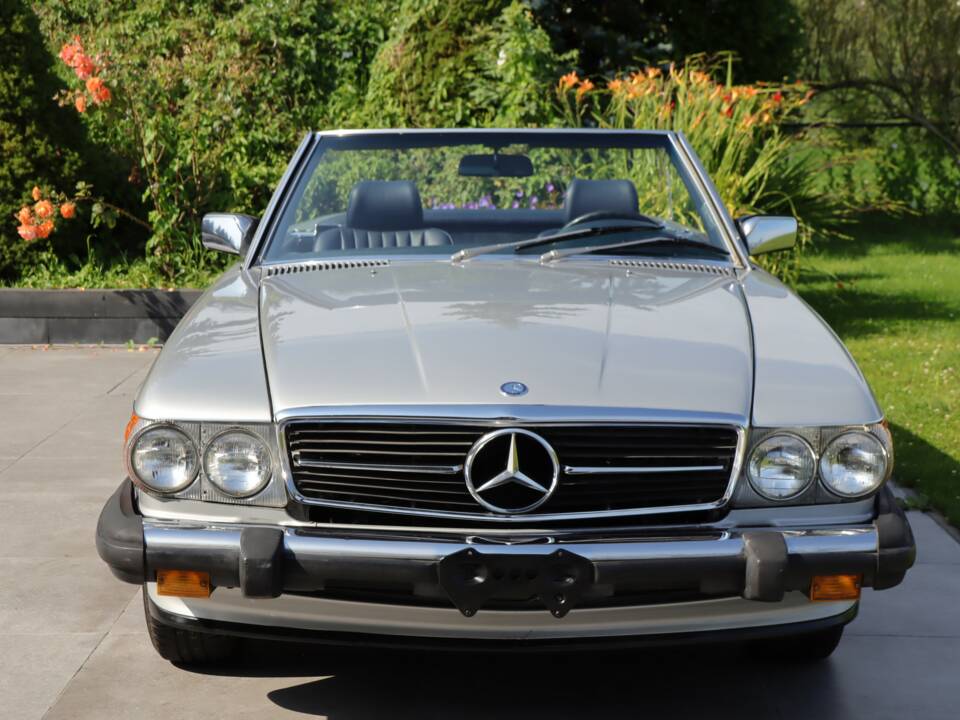 Image 28/50 de Mercedes-Benz 560 SL (1988)