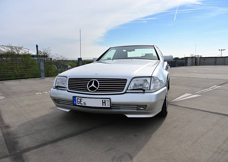 Image 1/18 de Mercedes-Benz SL 320 (1993)