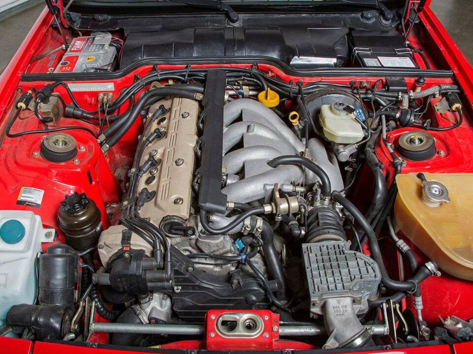 Afbeelding 19/20 van Porsche 944 S2 (1990)