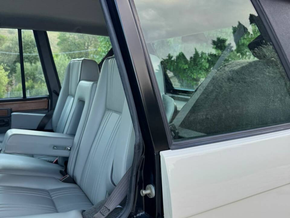 Bild 17/23 von Land Rover Range Rover Classic (1988)