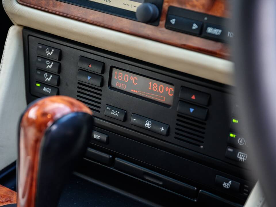 Bild 46/50 von ALPINA B10 V8 (2000)
