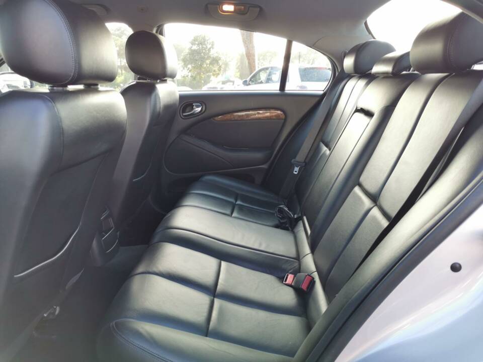 Image 23/47 de Jaguar S-Type 2.5 V6 (2005)