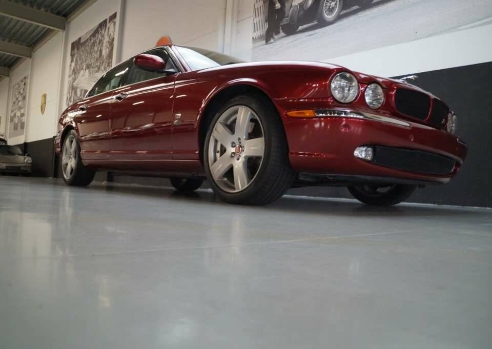 Bild 21/50 von Jaguar XJR (2007)