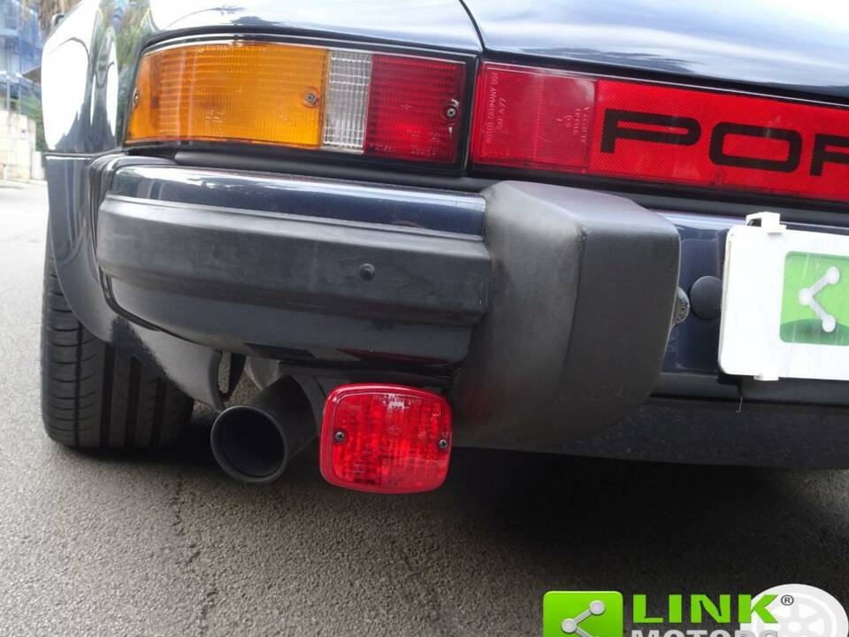 Bild 13/23 von Porsche 911 Carrera 3.2 (1988)