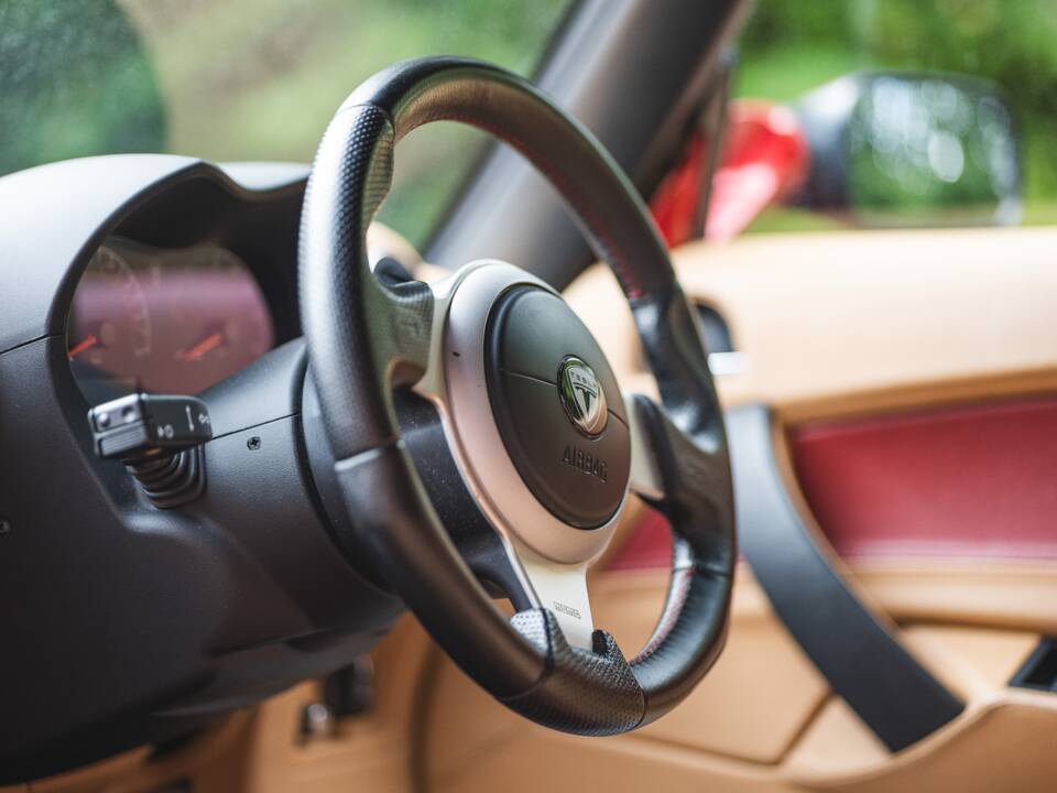 Image 13/50 de Tesla Roadster (2011)