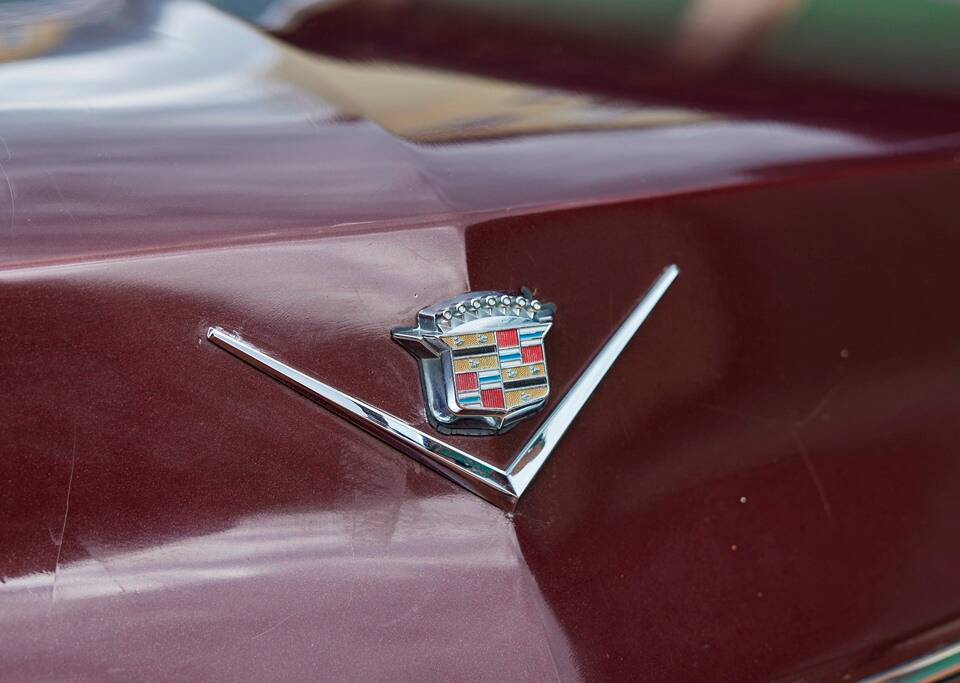 Bild 36/200 von Cadillac Coupe DeVille (1968)