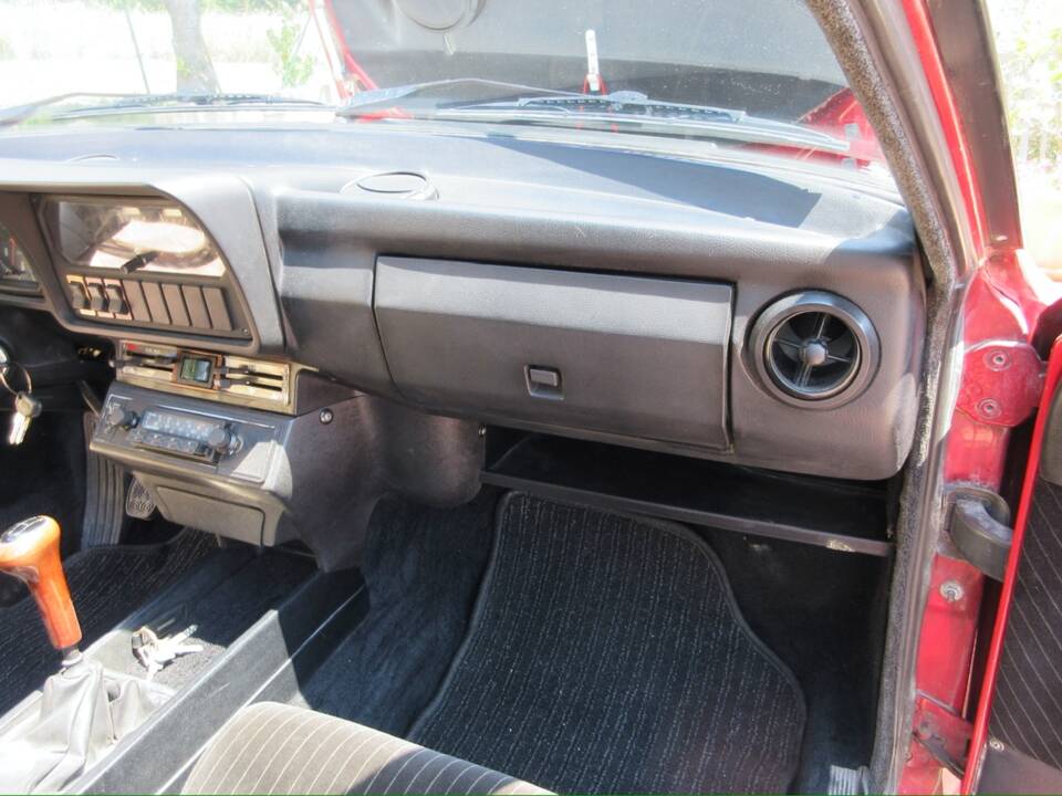 Bild 14/31 von Alfa Romeo GTV 2.0 (1982)