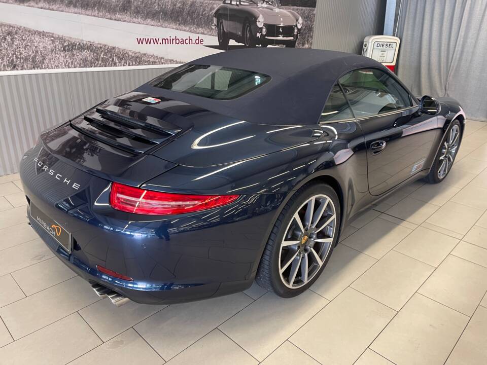 Immagine 9/18 di Porsche 911 Carrera S (2012)