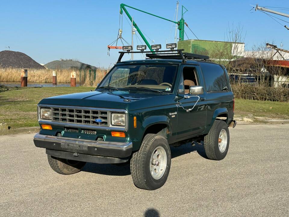Image 2/5 of Ford Bronco (1988)