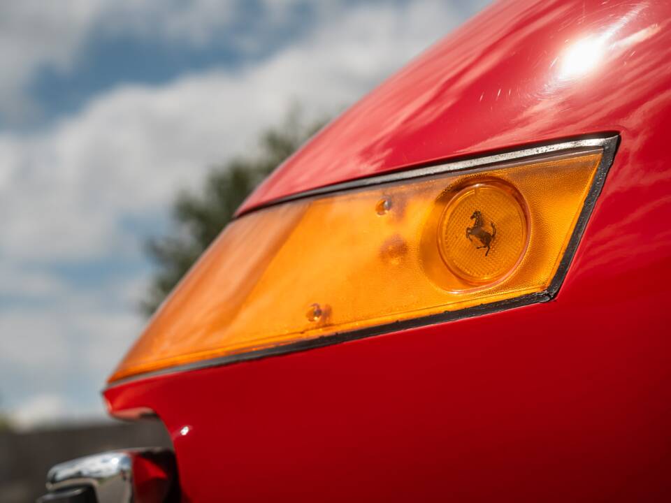 Bild 28/79 von Ferrari 365 GTB/4 Daytona (1969)
