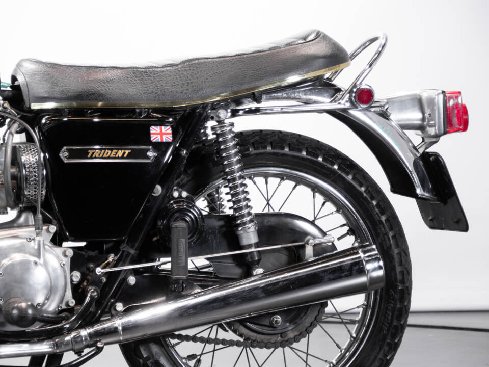 Image 10/28 of Triumph DUMMY (1973)