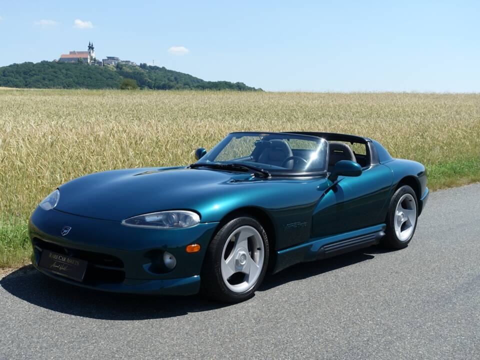 Image 1/35 of Dodge Viper RT/10 (1994)