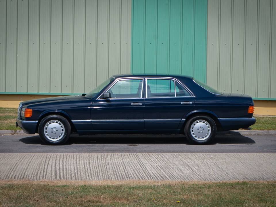 Bild 3/29 von Mercedes-Benz 300 SE (1990)