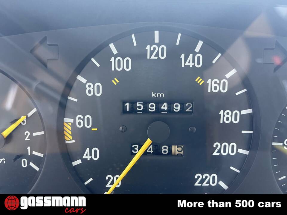 Image 11/15 of Mercedes-Benz 280 TE (1985)