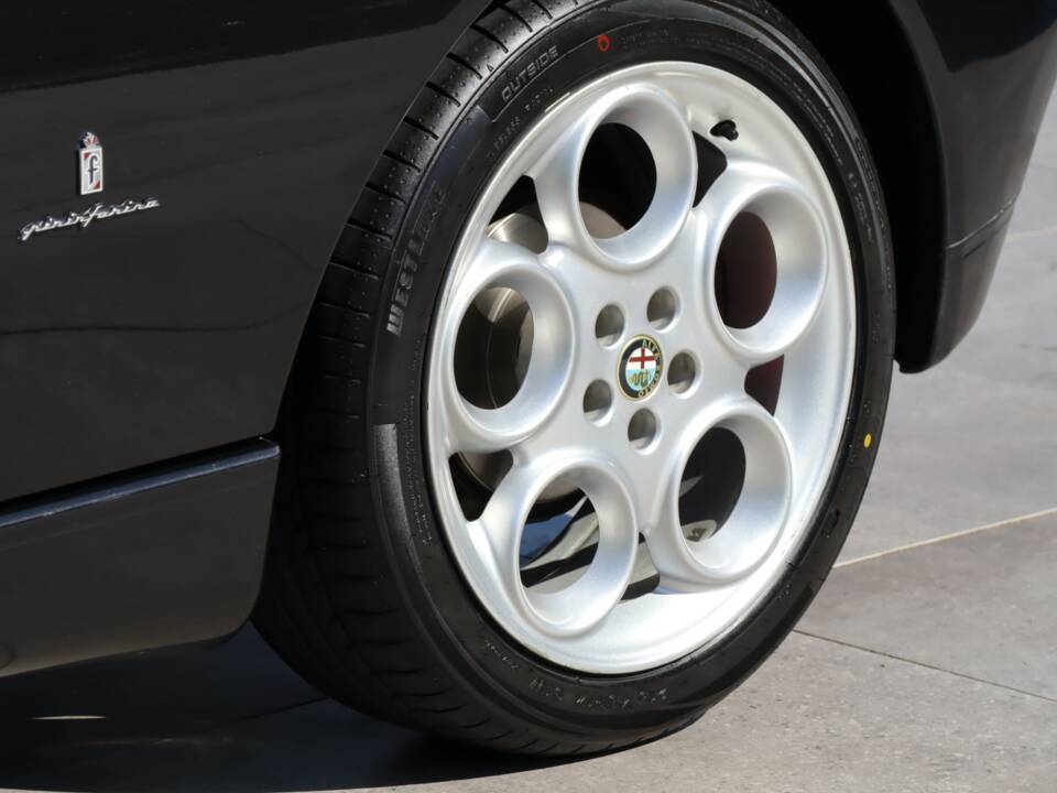Image 23/50 of Alfa Romeo Spider 3.0 V6 24V (2001)
