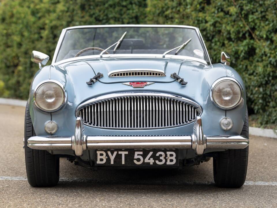 Immagine 6/50 di Austin-Healey 3000 Mk III (BJ8) (1964)