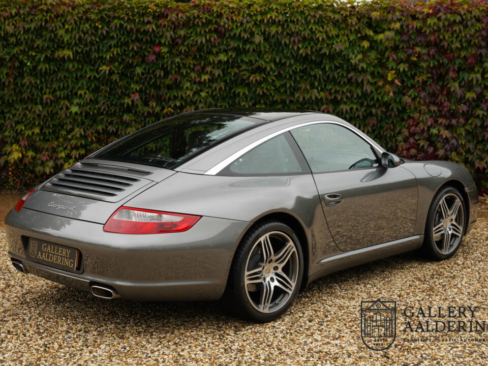 Image 44/50 of Porsche 911 Targa 4 (2007)