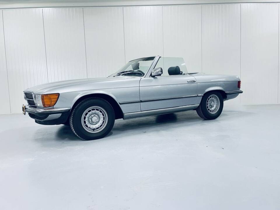 Image 2/15 of Mercedes-Benz 380 SL (1982)