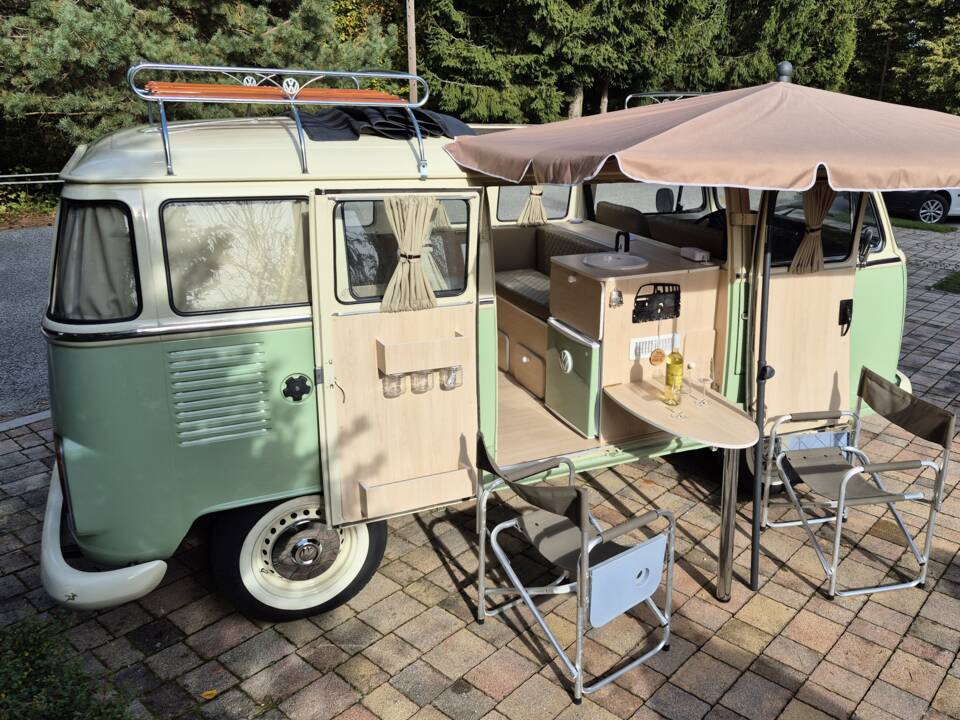 Image 1/30 de Volkswagen T2 Brasil Camper (1982)