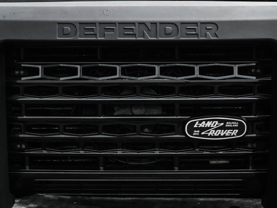 Image 28/39 of Land Rover Defender 110 (2015)