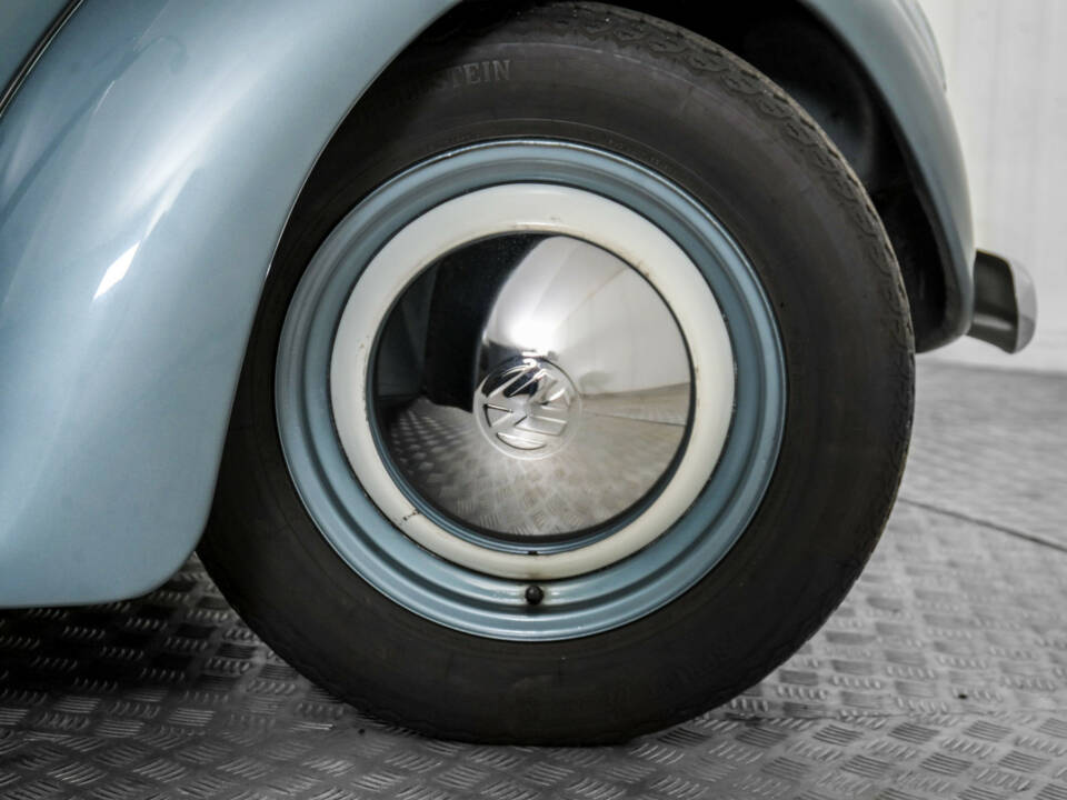 Image 44/50 of Volkswagen Beetle 1200 Convertible (1955)