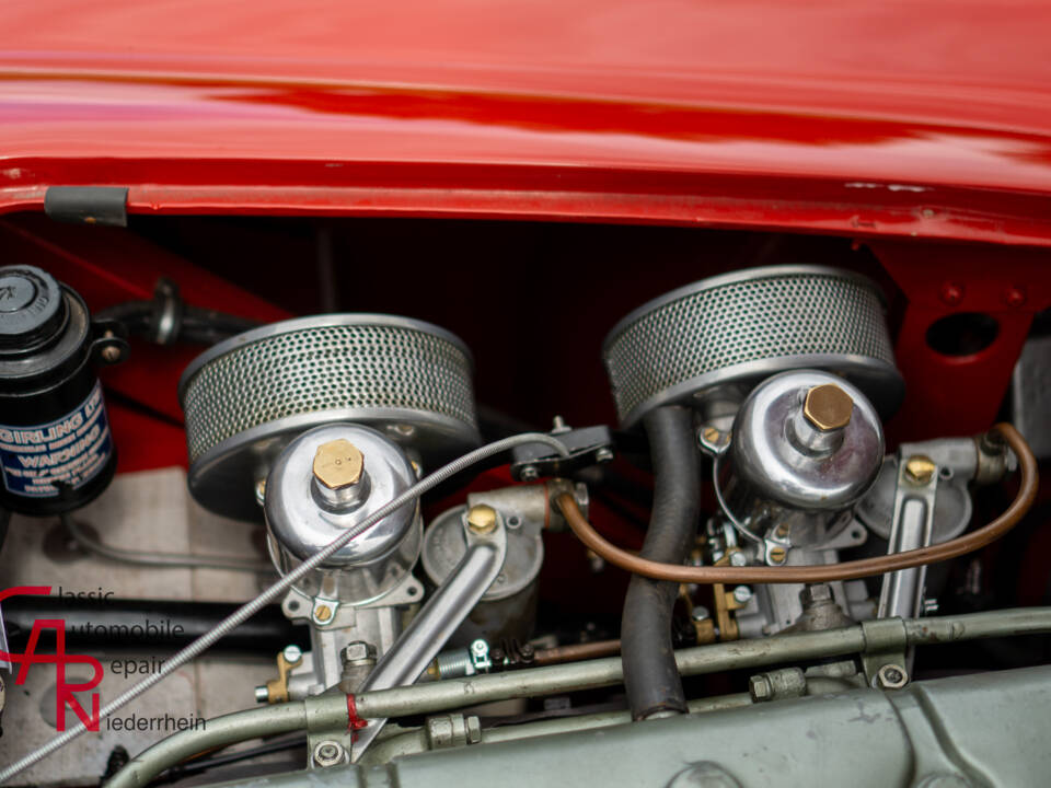 Image 17/18 of Austin-Healey 100&#x2F;4 (BN2) (1956)