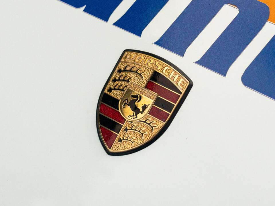 Image 25/84 of Porsche 911 Carrera RSR 3.8 (1993)