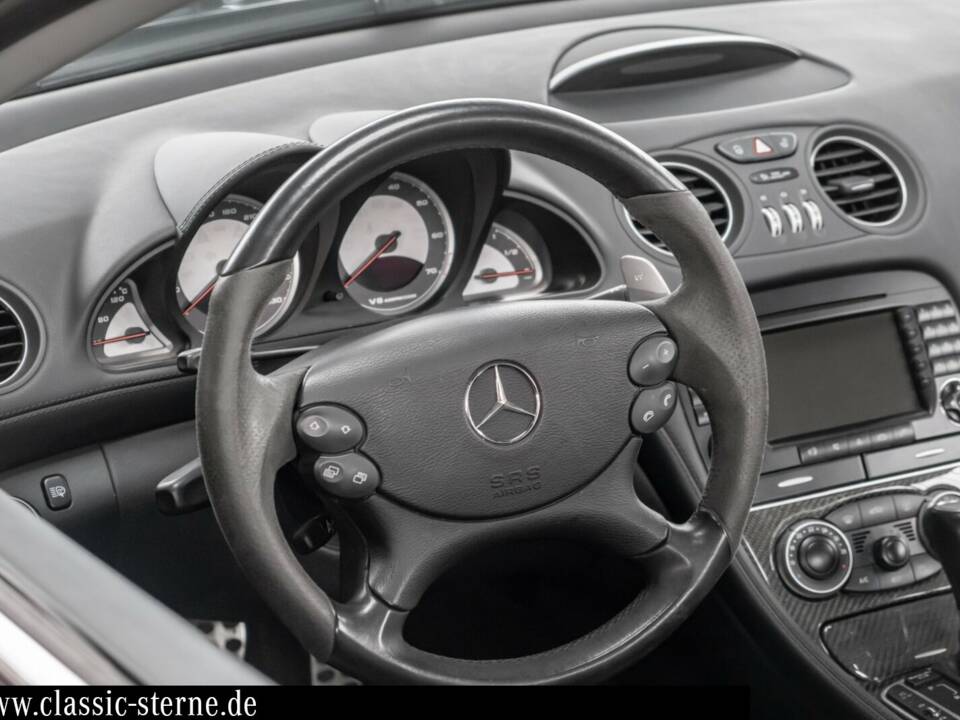 Image 10/15 of Mercedes-Benz SL 55 AMG (2006)